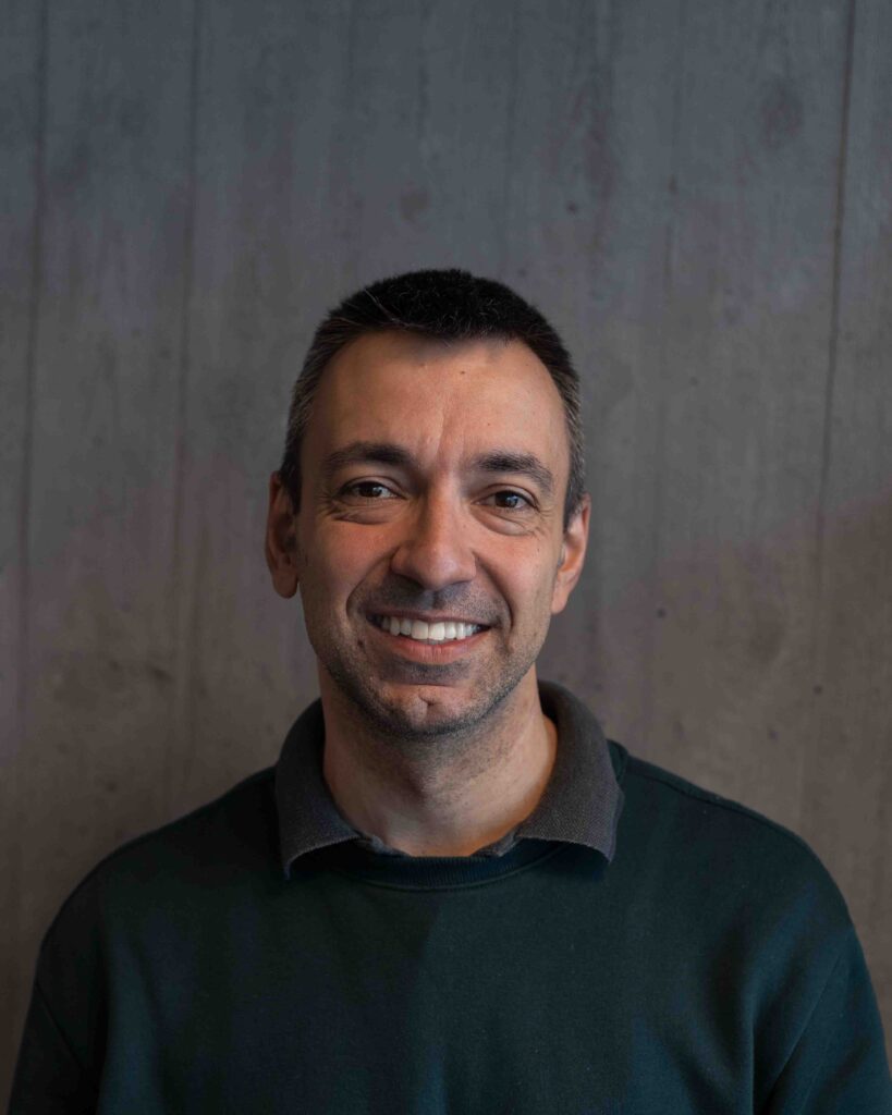 Luiz Rocha About Sternula - Ship connectivity over the VHF antenna